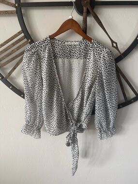 Abercrombie & Fitch White and Black Tie-Front Wrap Blouse